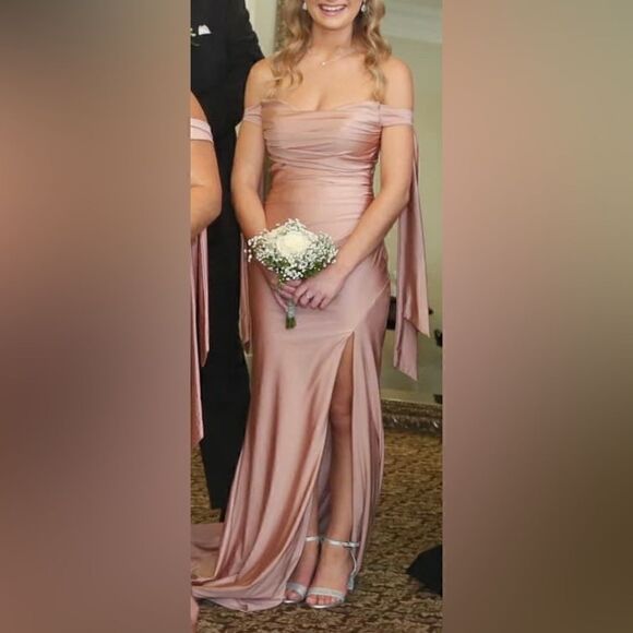 Cinderella Divine CD943 Off Shoulder Formal Prom Long Dress Mauve Size 4 - Picture 2 of 6